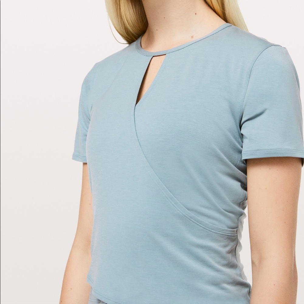 NWOT Lululemon Round Trip Short Sleeve